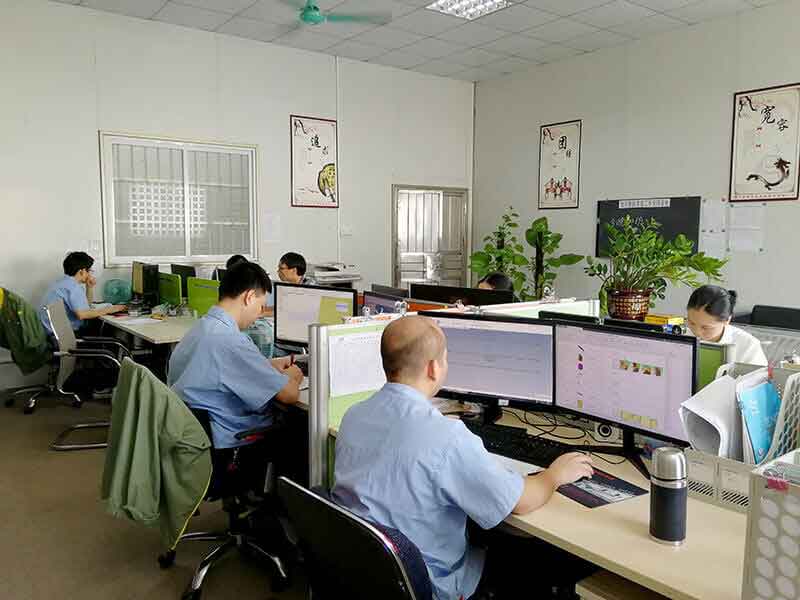 鈑金加工恒宇泰技術(shù)團(tuán)隊(duì)